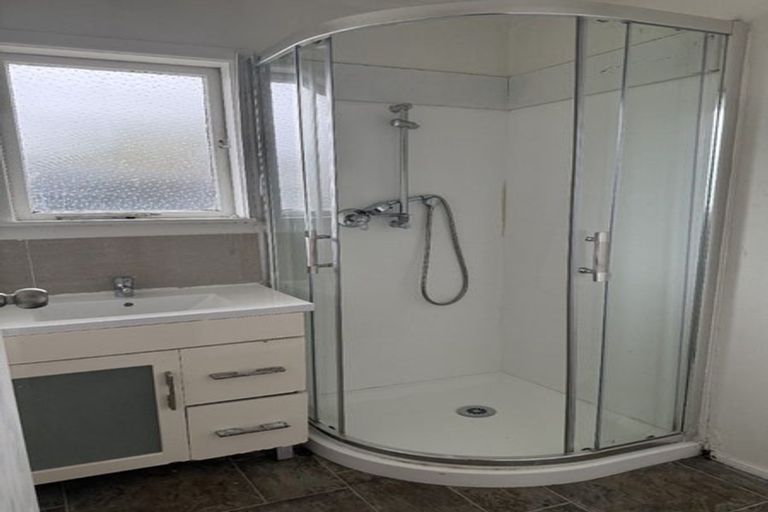 Photo of property in 6 Balfour Road, Manurewa, Auckland, 2102