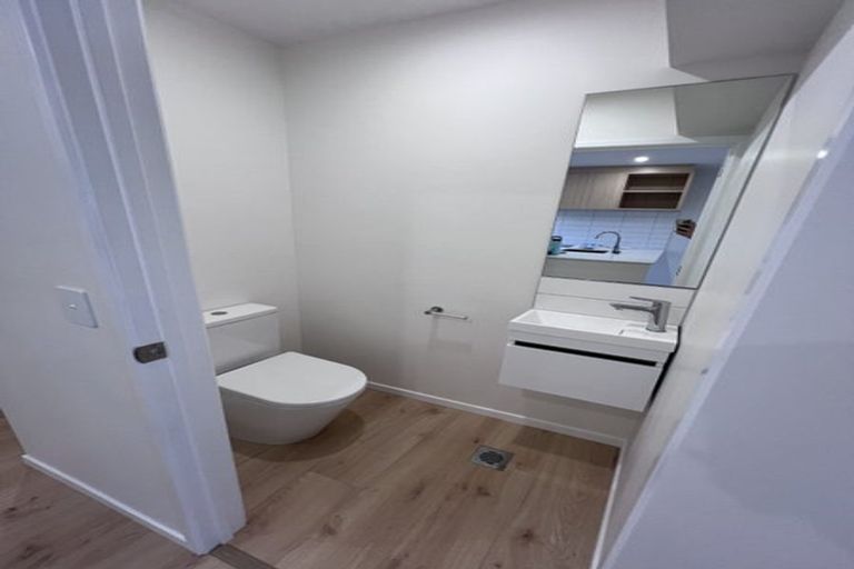 Photo of property in 18/48 Moire Road, Massey, Auckland, 0614