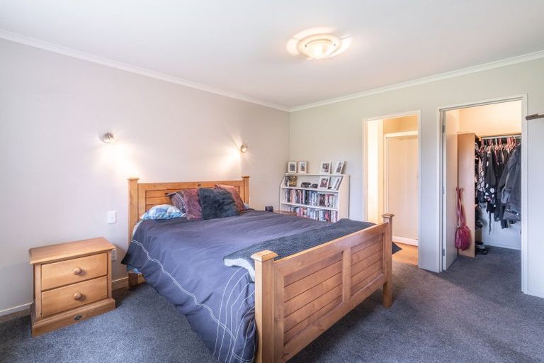 Photo of property in 33 Morton Street, Edendale, 9825