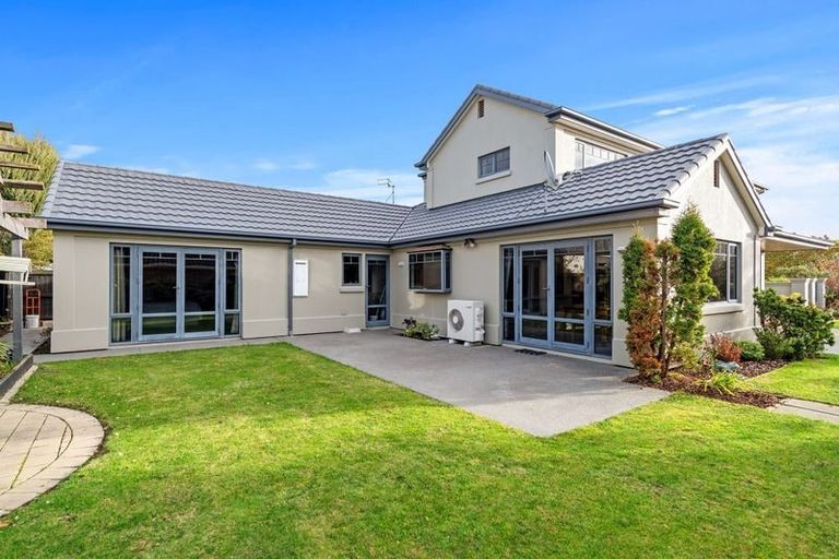 Photo of property in 14 Glasnevin Drive, Casebrook, Christchurch, 8051