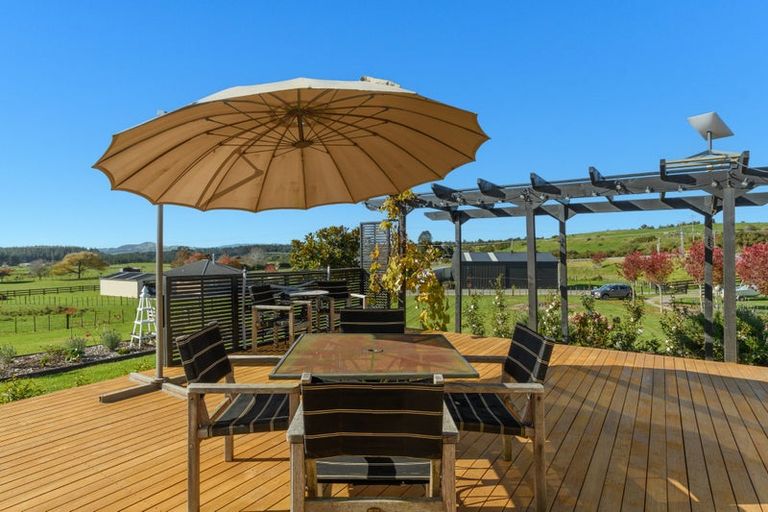 Photo of property in 12 Taumata Road, Pyes Pa, Tauranga, 3173