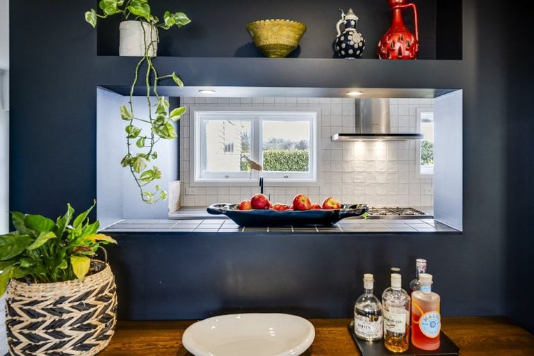 Photo of property in 72 Reynolds Road, Havelock North, 4130