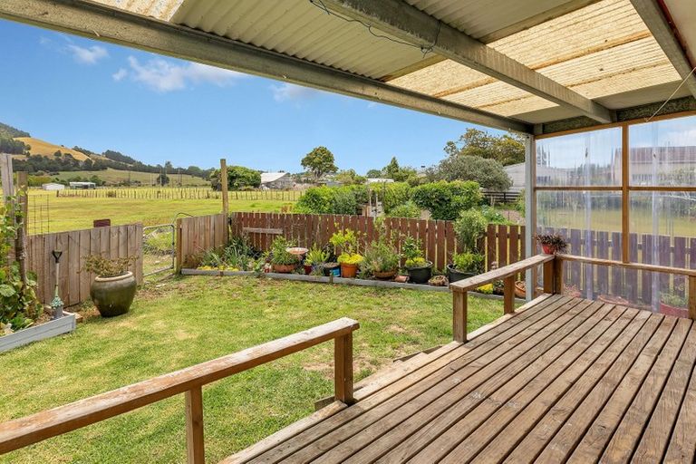 Photo of property in 52a George Street, Hikurangi, 0114