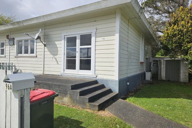 Photo of property in 96 Manawapou Road, Hawera, 4610