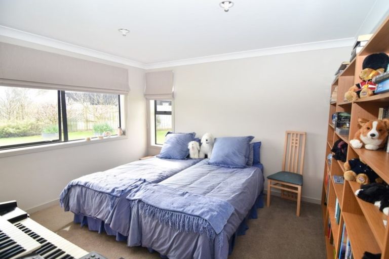 Photo of property in 19 Carrington Drive, Carterton, 5713