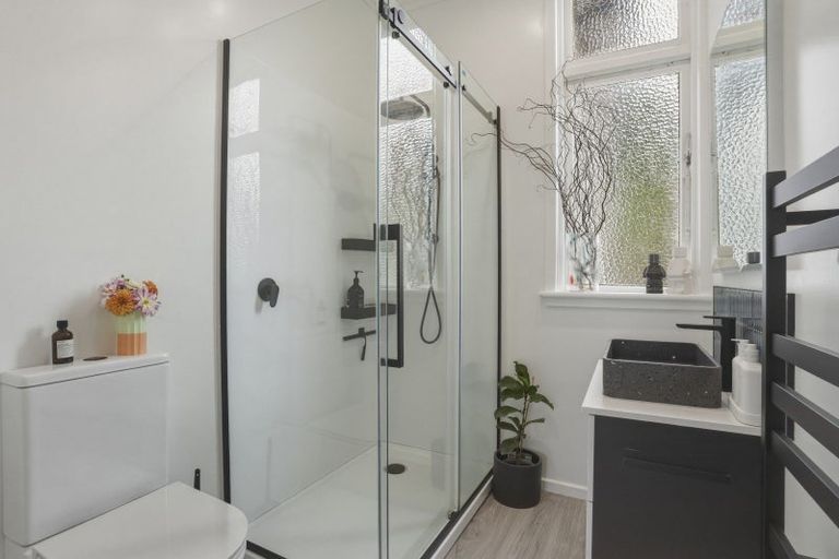 Photo of property in 24 Bridge Street, Clyde Hill, Dunedin, 9011