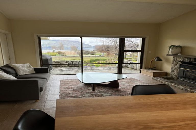 Photo of property in 261 Beacon Point Road, Wanaka, 9305