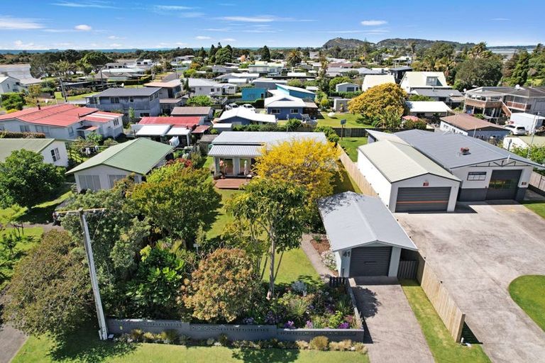 Photo of property in 41 Roretana Drive, Athenree, Katikati, 3177