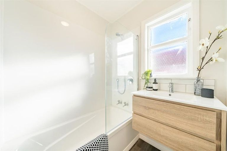 Photo of property in 6 Russell Road, Wainuiomata, Lower Hutt, 5014