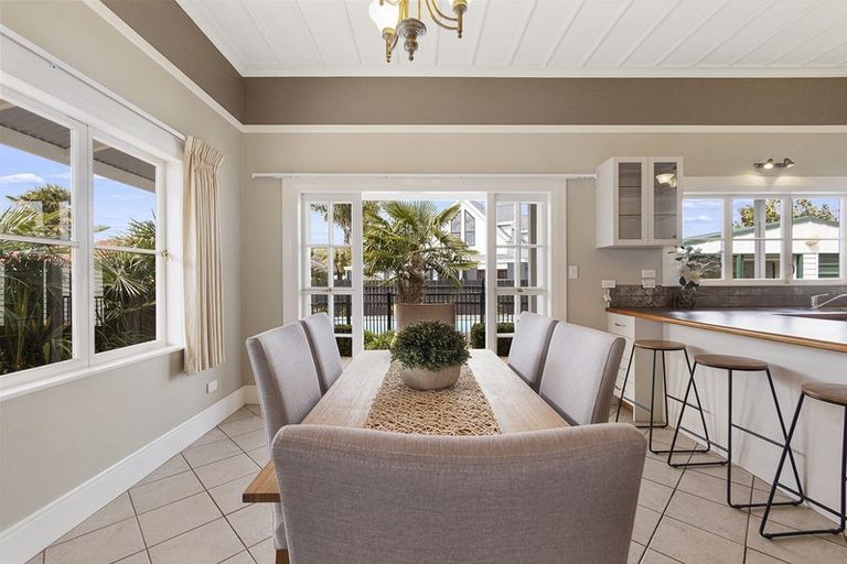 Photo of property in 43 Vogel Street, Cambridge, 3434