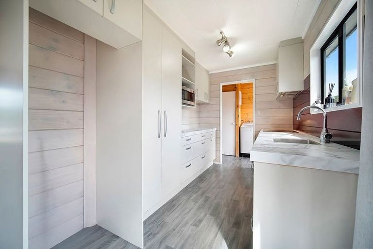 Photo of property in 7 Kaipara Portage Road, Riverhead, 0820