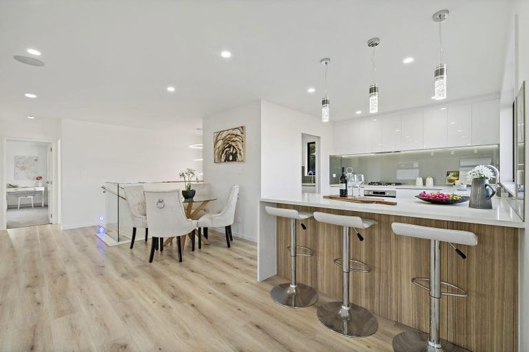 Photo of property in 11 Tawapou Close, Massey, Auckland, 0614