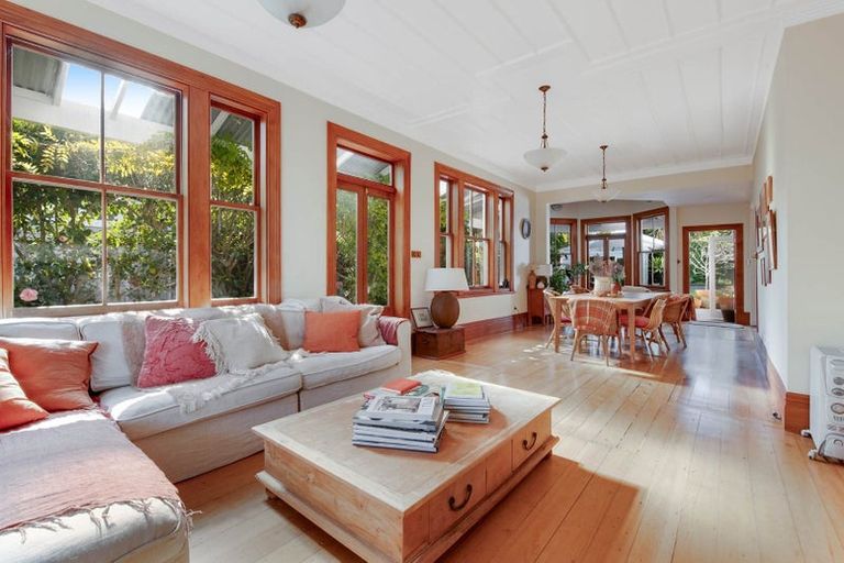 Photo of property in 4 Mays Street, Devonport, Auckland, 0624