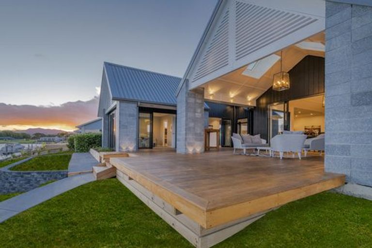 Photo of property in 61c Breadalbane Avenue, Havelock North, 4130