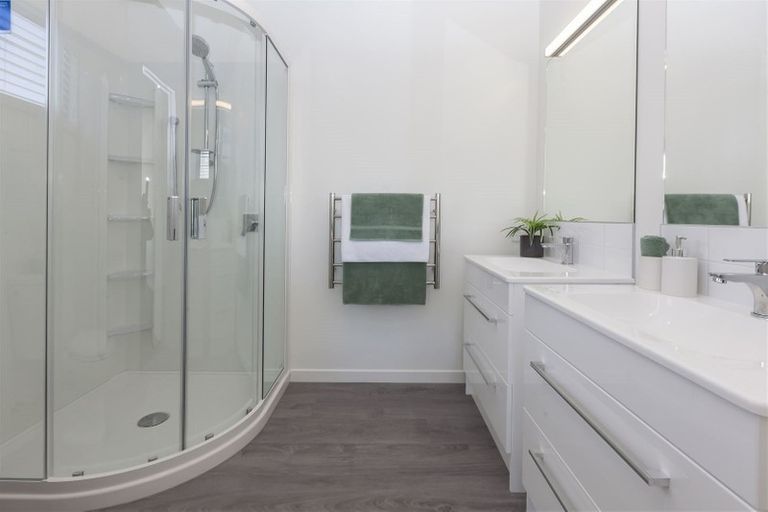 Photo of property in 15 Kingsbridge West, Burwood, Christchurch, 8083