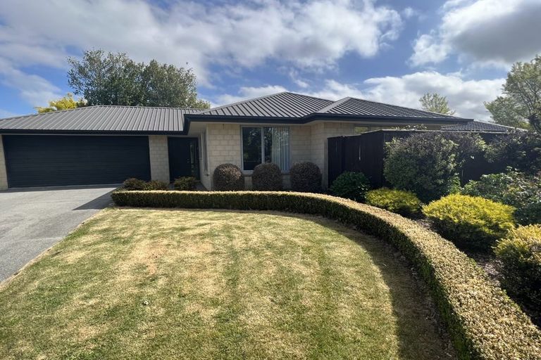 Photo of property in 12 Anglem Way, Northwood, Christchurch, 8051