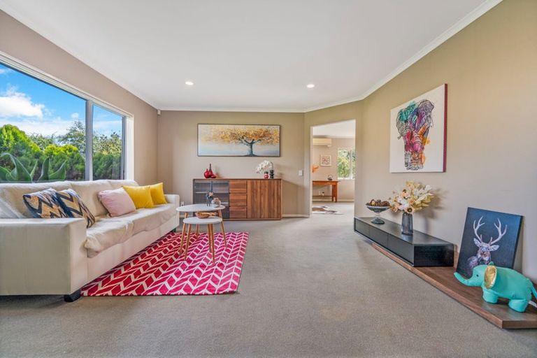 Photo of property in 5 Glasson Avenue, Flat Bush, Auckland, 2016