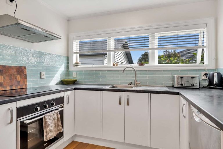 Photo of property in 27 Victoria Avenue, Waiuku, 2123