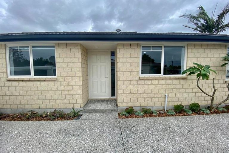 Photo of property in 27a Doment Crescent, Orewa, 0931