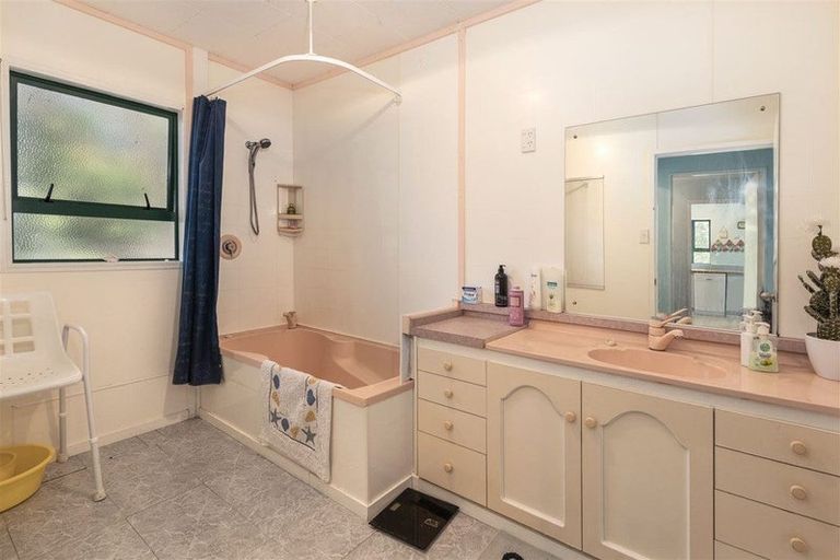 Photo of property in 20 Weld Street, Seddon, 7210