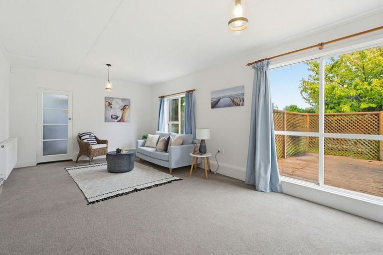 Photo of property in 77 Baylands Drive, Newlands, Wellington, 6037