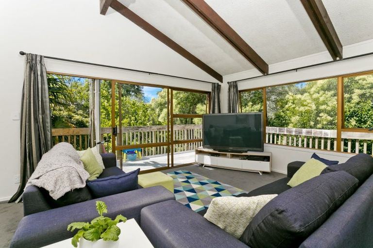 Photo of property in 2/13a Eskdale Road, Birkdale, Auckland, 0626