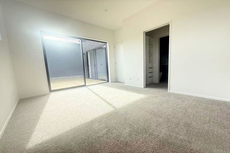 Photo of property in 15 Piringa Road, Pukekohe, 2120