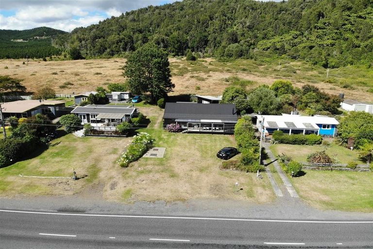 Photo of property in 293 State Highway 30, Lake Rotoma, Rotorua, 3074
