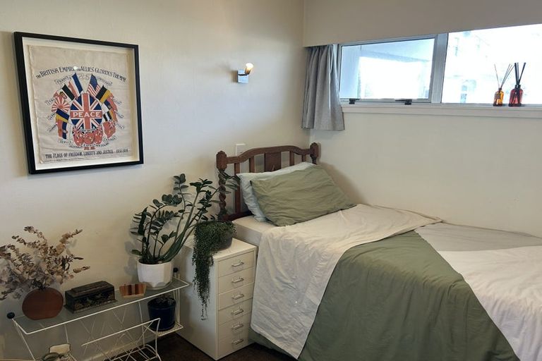 Photo of property in 7/4 Claremont Grove, Mount Victoria, Wellington, 6011