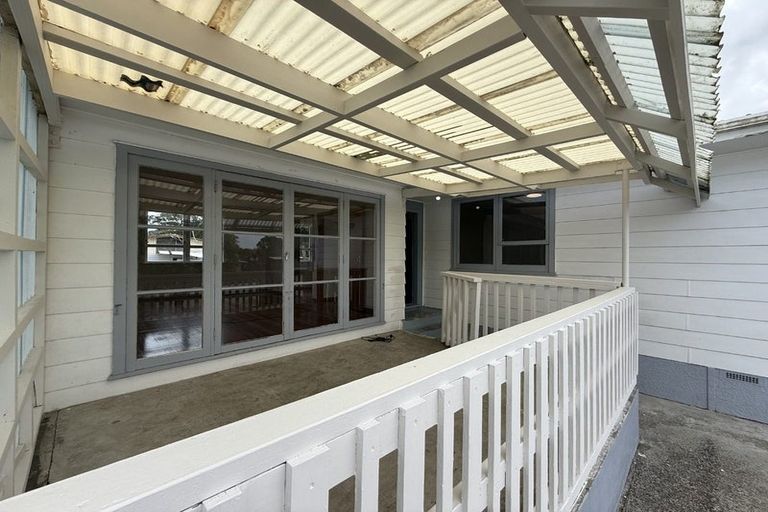 Photo of property in 26 Riverpark Crescent, Henderson, Auckland, 0610