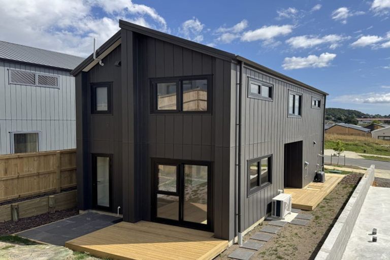 Photo of property in 61 Taukahiwi Road, Pukekohe, 2120