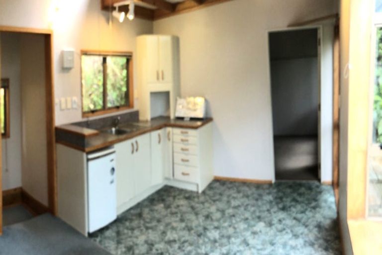 Photo of property in 12 Cross Street, Karori, Wellington, 6012