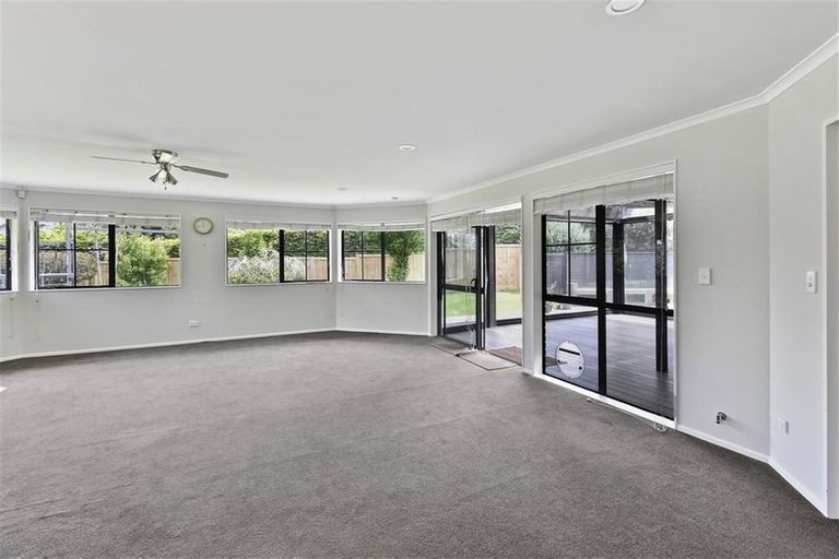 Photo of property in 22 Everlea Place, Alfriston, Auckland, 2105