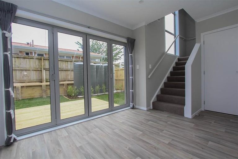 Photo of property in 27a Southsea Crescent, Silverdale, Hamilton, 3216