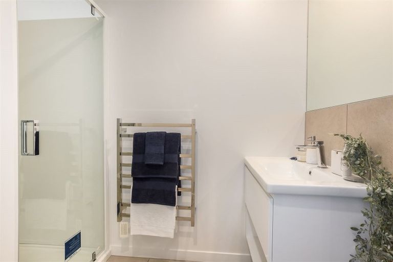 Photo of property in 21 John Street, Stokes Valley, Lower Hutt, 5019