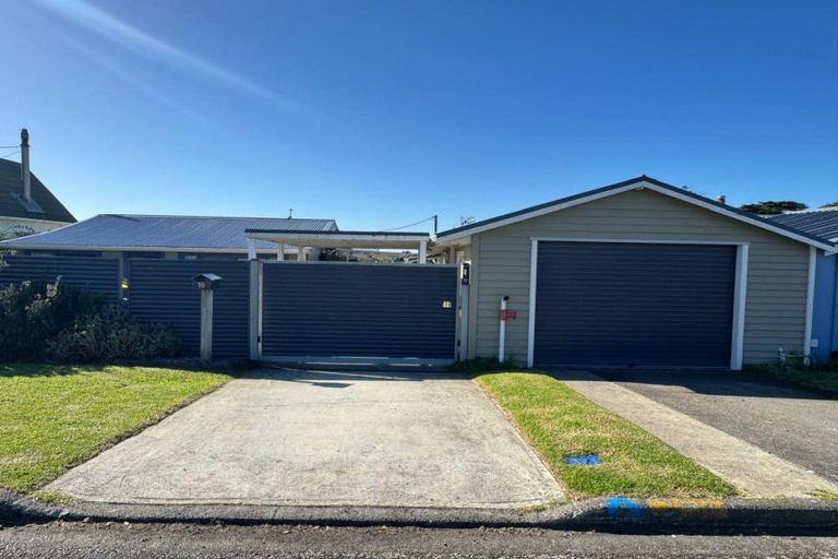 Photo of property in 16 Collison Terrace, Haumoana, 4102