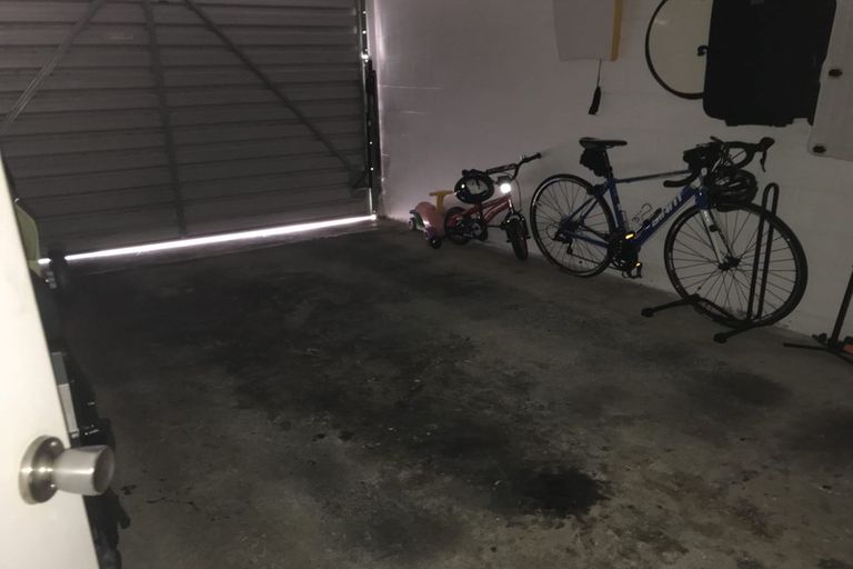 Photo of property in 2/15 Dunraven Place, Torbay, Auckland, 0630