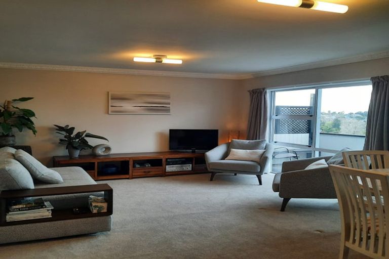 Photo of property in 3/2 Chilton Place, Howick, Auckland, 2014