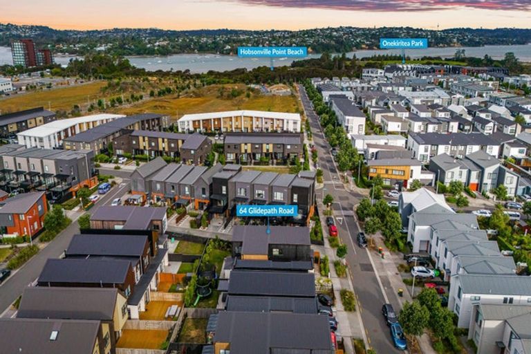 Photo of property in 64 Glidepath Road, Hobsonville, Auckland, 0616