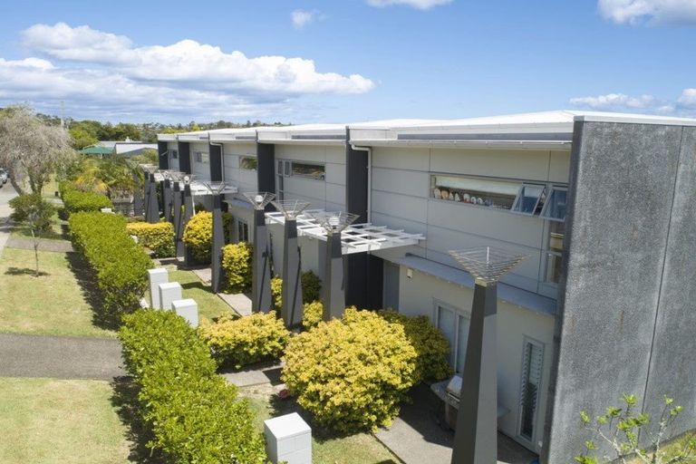 Photo of property in 3/49 Browns Road, Browns Bay, Auckland, 0630