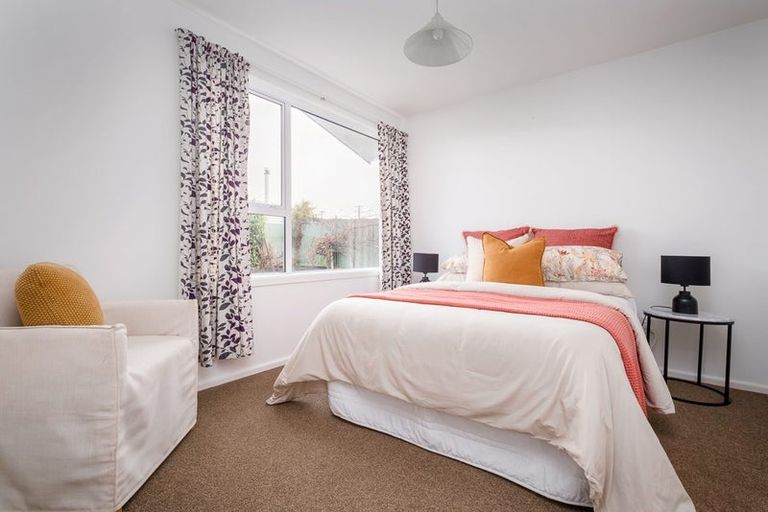 Photo of property in 175 Beach Road, North New Brighton, Christchurch, 8083