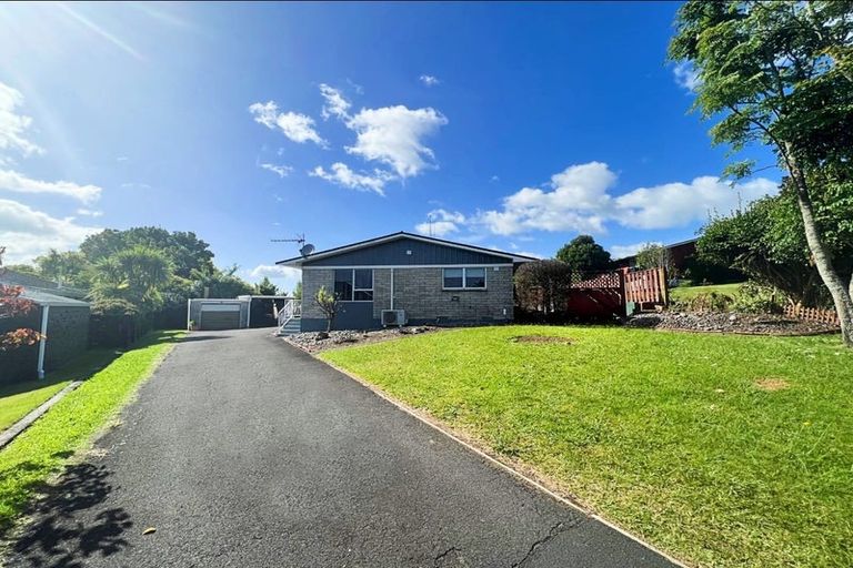 Photo of property in 17a Russleigh Drive, Dinsdale, Hamilton, 3204
