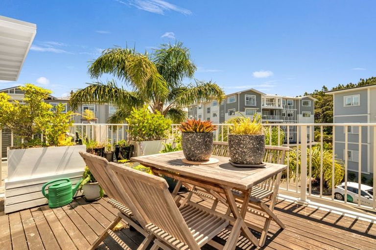 Photo of property in 5 Eaves Bush Parade, Orewa, 0931