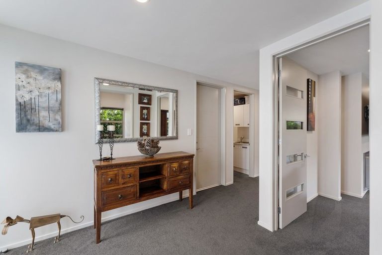 Photo of property in 3 Dunsford Close, Halswell, Christchurch, 8025