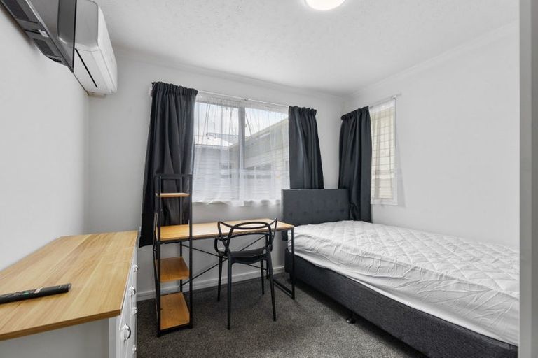 Photo of property in 22 Palm Avenue, Hokowhitu, Palmerston North, 4410