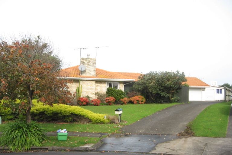 Photo of property in 22 Liam Place, Half Moon Bay, Auckland, 2012