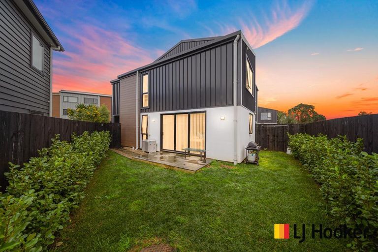 Photo of property in 49 Marumaru Lane, Manurewa, Auckland, 2102