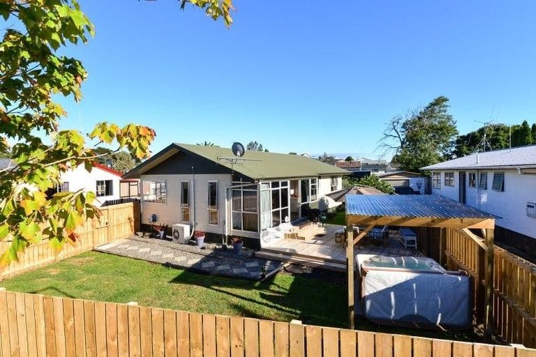 Photo of property in 16 Lindsay Crescent, Nawton, Hamilton, 3200