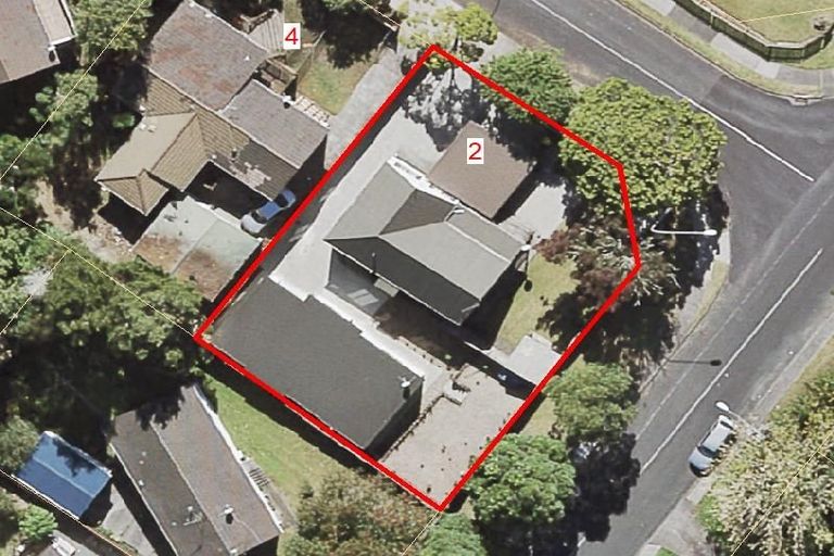 Photo of property in 2 Glucina Place, Glen Eden, Auckland, 0602