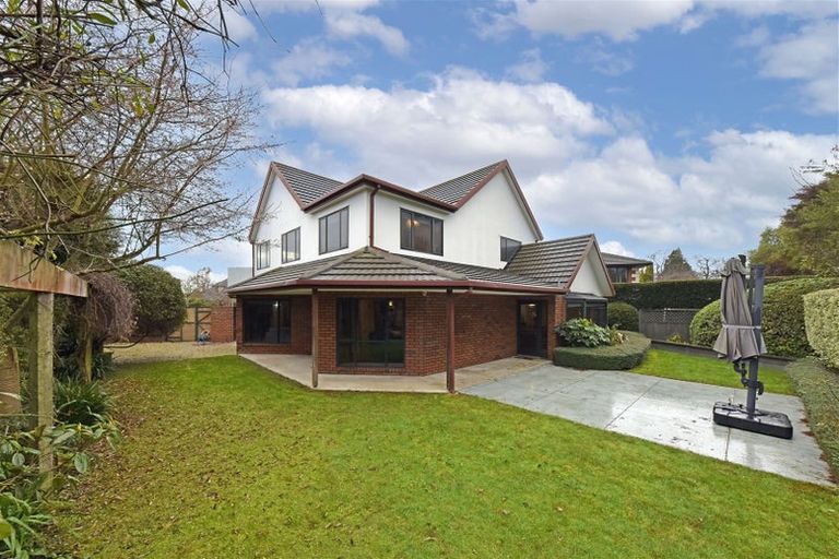 Photo of property in 10 Parkham Drive, Burnside, Christchurch, 8053